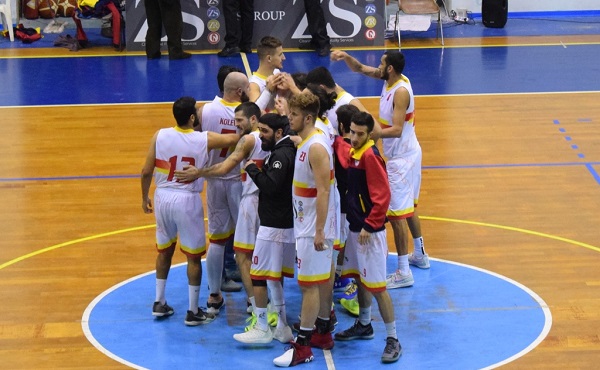 messina-al-centro-del-campo-festeggia-la-vittoria-sul-cus-catania